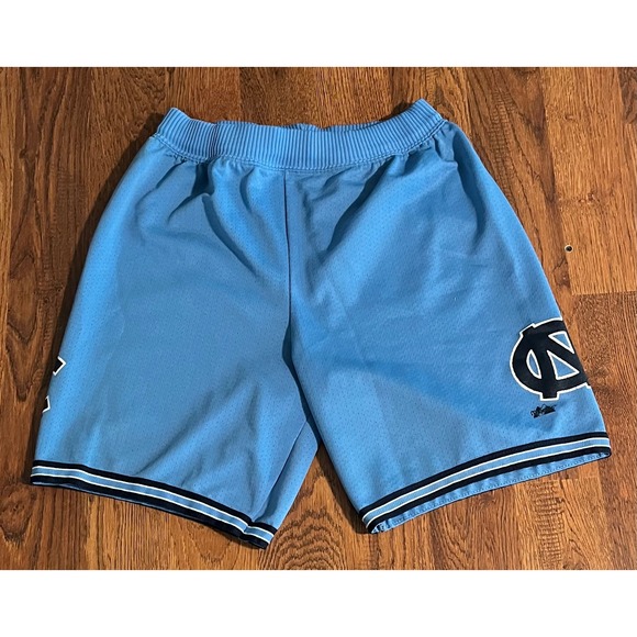 Vintage Majestic North Carolina Tar Heels Mesh Basketball Shorts Blue Mens L USA